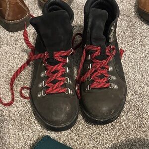 SOREL Black Hiking Boots with Red Laces